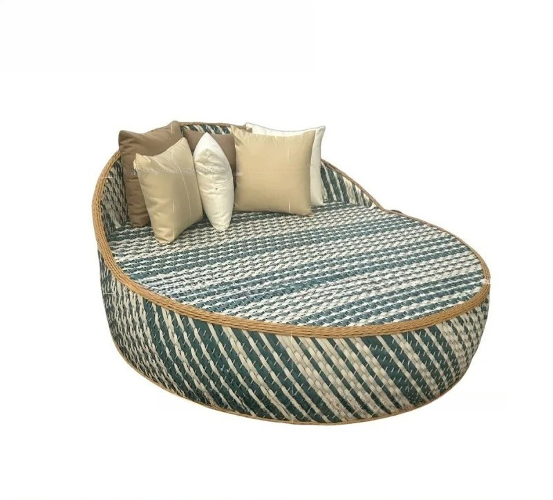 Уличный диван на заказ, креати – обзор и цена Outdoor Furniture Small